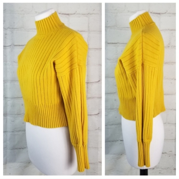 M/L Mustard Yellow Stretchy Cropped Ribbed Mock Neck Sweater - Picture 4 of 5